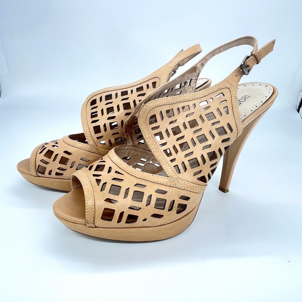 Rosegold sexy beige lasercut sandals